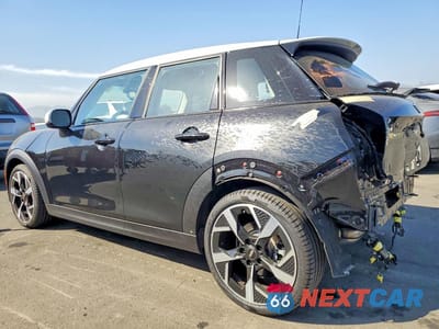 Drugie zdjęcie samochodu z przodu: 2026 MINI COOPER VIN:WMW53GD05T2X65811 - miniatura