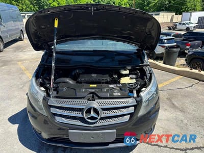 Zdjęcie 9 z 10 samochodu: 2018 MERCEDES-BENZ METRIS VIN:WD4PG2EE6J3414626 - miniatura