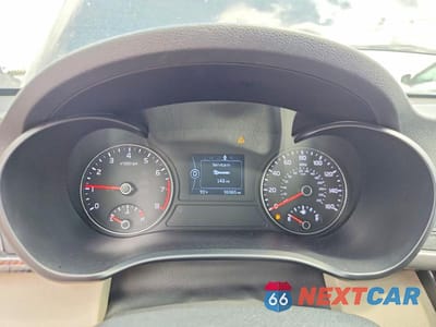 Zdjęcie 9 z 13 samochodu: 2018 KIA OPTIMA LX VIN:5XXGT4L36JG255559 - miniatura