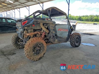 Czwarte zdjęcie samochodu z boku: 2025 POLARIS RZR UTILITY VEHICLE VIN:3NSNEB994SF047104 - miniatura