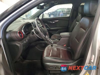 Zdjęcie 7 z 13 samochodu: 2019 CHEVROLET BLAZER RS VIN:3GNKBJRS3KS656399 - miniatura