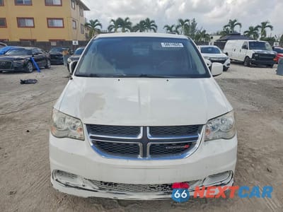 Piąte zdjęcie samochodu w środku: 2012 DODGE GRAND CARAVAN SXT VIN:2C4RDGCG7CR284413 - miniatura