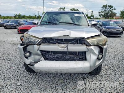 Piąte zdjęcie samochodu w środku: 2014 TOYOTA 4RUNNER SR5 VIN:JTEZU5JR5E5066359 - miniatura