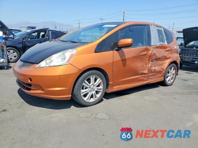 2011 HONDA FIT SPORT JHMGE8H67BS008755 - główne zdjęcie licytacji z USA - miniatura