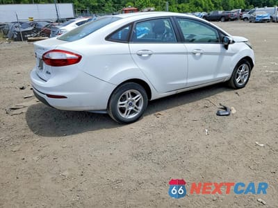 Trzecie zdjęcie samochodu z tyłu: 2017 FORD FIESTA SE VIN:3FADP4BJ6HM113234 - miniatura