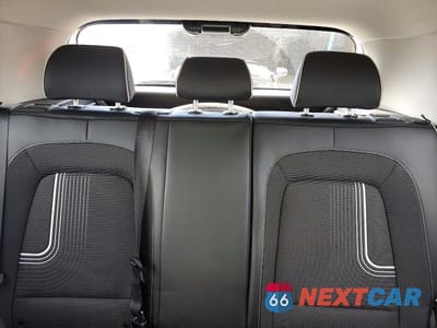 Zdjęcie 10 z 13 samochodu: 2022 HYUNDAI VENUE LIMITED VIN:KMHRC8A3XNU204564 - miniatura