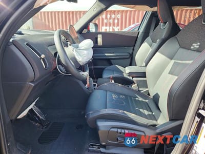 Zdjęcie 7 z 12 samochodu: 2025 MINI COUNTRYMAN JCW ALL4 VIN:WMZ33GA09S7S90504 - miniatura