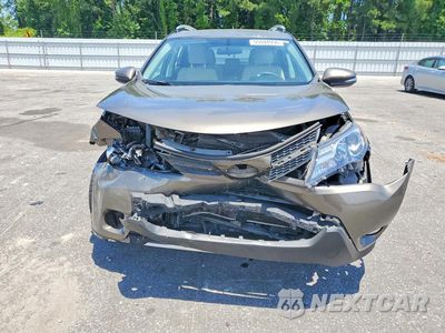 Piąte zdjęcie samochodu w środku: 2014 TOYOTA RAV4 XLE VIN:2T3WFREV2EW096282 - miniatura
