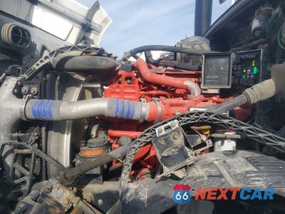 Zdjęcie 7 z 10 samochodu: 2018 VOLVO VNL SEMI TRUCK VIN:4V4N39TG3JN892537 - miniatura