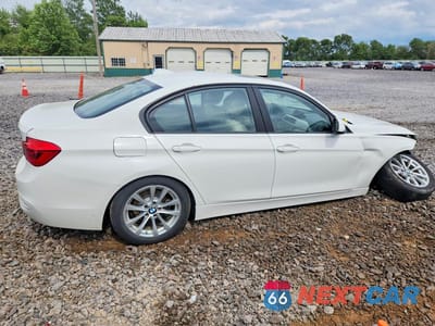 Trzecie zdjęcie samochodu z tyłu: 2017 BMW 320 XI VIN:WBA8E5G3XHNU43897 - miniatura