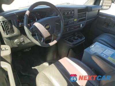 Zdjęcie 8 z 12 samochodu: 2016 CHEVROLET EXPRESS G2500 VIN:1GCWGAFF4G1197346 - miniatura