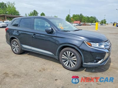Czwarte zdjęcie samochodu z boku: 2019 MITSUBISHI OUTLANDER SE VIN:JA4AZ3A3XKZ021032 - miniatura