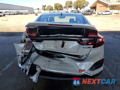 Zdjęcie 6 z 12 samochodu: 2018 HONDA CLARITY VIN:JHMZC5F14JC009195 - miniatura