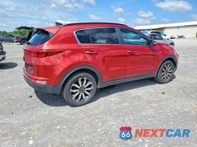 Trzecie zdjęcie samochodu z tyłu: 2018 KIA SPORTAGE EX VIN:KNDPNCAC6J7388385 - miniatura