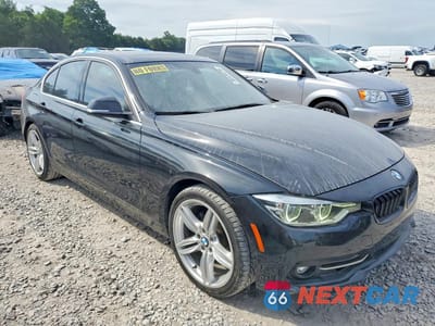 Czwarte zdjęcie samochodu z boku: 2018 BMW 330 I VIN:WBA8B9G52JNU97685 - miniatura