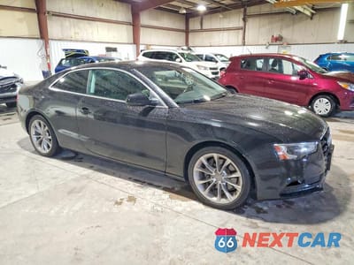 Czwarte zdjęcie samochodu z boku: 2013 AUDI A5 PREMIUM PLUS VIN:WAULFAFRXDA002083 - miniatura