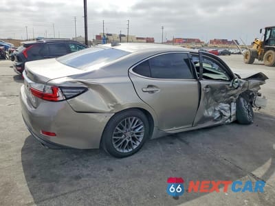 Trzecie zdjęcie samochodu z tyłu: 2018 LEXUS ES 350 VIN:58ABK1GG4JU105604 - miniatura