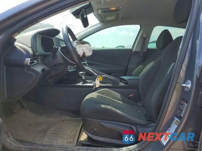 Zdjęcie 7 z 12 samochodu: 2025 HYUNDAI ELANTRA SEL SPORT VIN:KMHLM4DG1SU921408 - miniatura