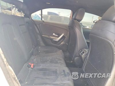 Zdjęcie 10 z 12 samochodu: 2019 MERCEDES-BENZ A 220 4MATIC VIN:WDD3G4FB6KW019697 - miniatura