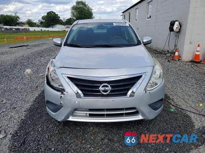 Piąte zdjęcie samochodu w środku: 2019 NISSAN VERSA SV VIN:3N1CN7AP1KL823970 - miniatura