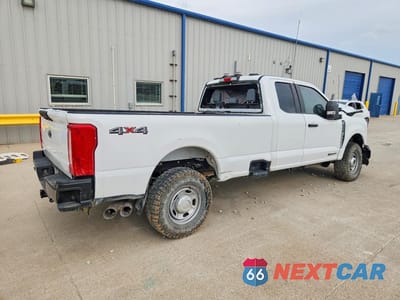 Trzecie zdjęcie samochodu z tyłu: 2024 FORD F250 SUPER DUTY VIN:1FT7X2BT6REC44393 - miniatura