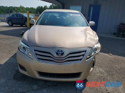 Piąte zdjęcie samochodu w środku: 2011 TOYOTA CAMRY VIN:4T1BF3EK4BU140384 - miniatura