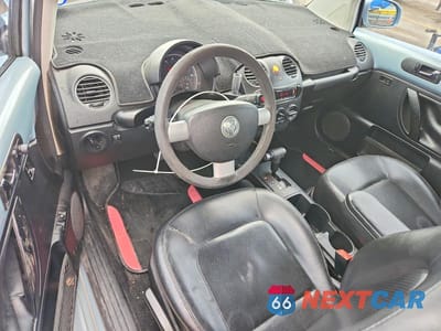 Zdjęcie 8 z 12 samochodu: 2010 VOLKSWAGEN NEW BEETLE VIN:3VWPG3AG0AM016542 - miniatura