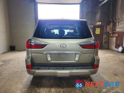 Zdjęcie 6 z 13 samochodu: 2017 LEXUS LX 570 VIN:JTJHY7AX6H4234709 - miniatura