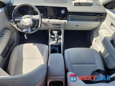 Zdjęcie 8 z 12 samochodu: 2025 HYUNDAI KONA SEL VIN:KM8HBCABXSU285876 - miniatura