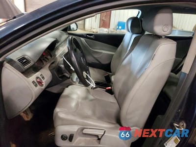 Zdjęcie 7 z 13 samochodu: 2007 VOLKSWAGEN PASSAT 2.0T WAGON VALUE VIN:WVWLK73C37E003347 - miniatura
