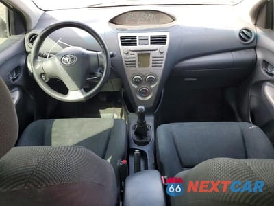 Zdjęcie 8 z 12 samochodu: 2009 TOYOTA YARIS BASE VIN:JTDBT903X91321095 - miniatura