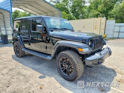 Czwarte zdjęcie samochodu z boku: 2025 JEEP WRANGLER SAHARA VIN:1C4PJXEN4SW531825 - miniatura