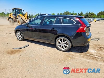 Drugie zdjęcie samochodu z przodu: 2016 VOLVO V60 T5 PREMIER VIN:YV140MEK2G1307106 - miniatura