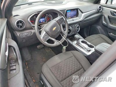 Zdjęcie 8 z 13 samochodu: 2021 CHEVROLET BLAZER 2LT VIN:3GNKBCR42MS554253 - miniatura
