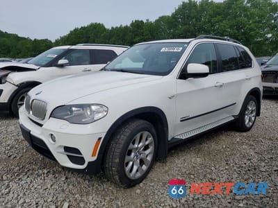 2013 BMW X5 XDRIVE35I 5UXZV4C58D0B24371 - główne zdjęcie licytacji z USA - miniatura