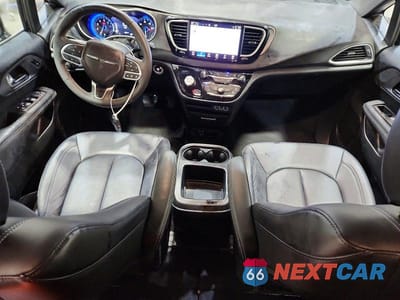 Zdjęcie 8 z 13 samochodu: 2025 CHRYSLER PACIFICA SELECT VIN:2C4RC1BGXSR614741 - miniatura
