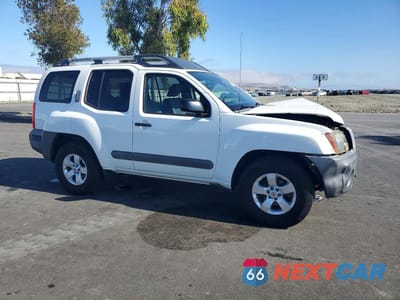 Czwarte zdjęcie samochodu z boku: 2013 NISSAN XTERRA X VIN:5N1AN0NU6DN811811 - miniatura