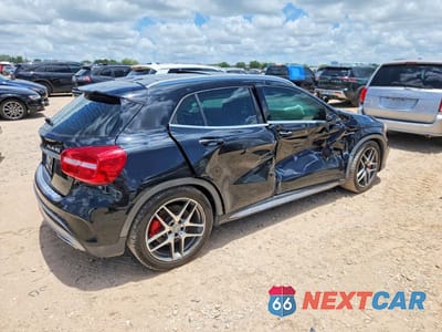 Trzecie zdjęcie samochodu z tyłu: 2016 MERCEDES-BENZ GLA 45 AMG VIN:WDDTG5CB1GJ229655 - miniatura