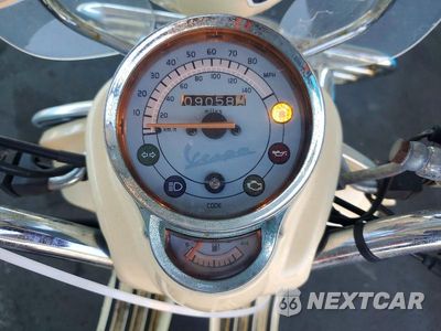 Zdjęcie 7 z 9 samochodu: 2013 VESPA LX 150IE VIN:ZAPM688F6D5201416 - miniatura