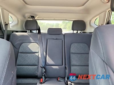 Zdjęcie 10 z 15 samochodu: 2018 HYUNDAI TUCSON VALUE VIN:KM8J3CA2XJU794296 - miniatura