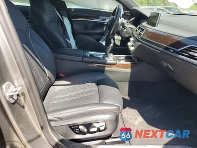 Zdjęcie 7 z 12 samochodu: 2022 BMW 750 XI VIN:WBA7U2C06NCG82513 - miniatura