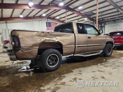 Trzecie zdjęcie samochodu z tyłu: 2000 DODGE RAM 1500 VIN:1B7HC13Y3YJ150336 - miniatura
