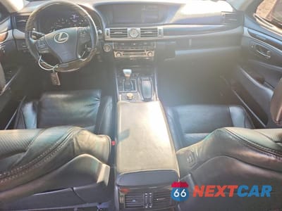 Zdjęcie 8 z 12 samochodu: 2015 LEXUS LS 460L VIN:JTHDL1EF7F5007453 - miniatura