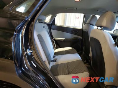 Zdjęcie 10 z 13 samochodu: 2023 HYUNDAI KONA SE VIN:KM8K2CAB1PU058587 - miniatura