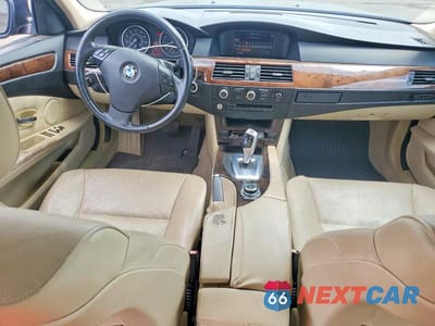 Zdjęcie 8 z 12 samochodu: 2010 BMW 528 I VIN:WBANU5C53AC461169 - miniatura