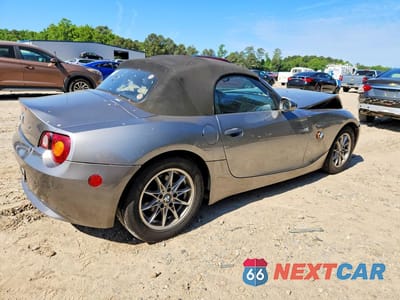 Trzecie zdjęcie samochodu z tyłu: 2004 BMW Z4 2.5 VIN:4USBT33574LS50682 - miniatura