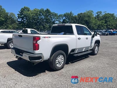 Czwarte zdjęcie samochodu z boku: 2022 CHEVROLET SILVERADO K2500 HEAVY DUTY LTZ VIN:1GC2YPEY1NF312891 - miniatura