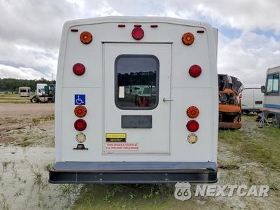 Zdjęcie 6 z 13 samochodu: 2014 FORD ECONOLINE E450 SUPER DUTY CUTAWAY VAN VIN:1FDEE4FL9EDA66011 - miniatura