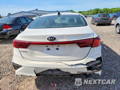 Zdjęcie 6 z 12 samochodu: 2019 KIA FORTE LXS VIN:3KPF24AD4KE103543 - miniatura