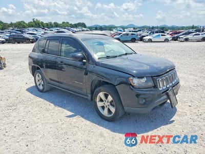 Czwarte zdjęcie samochodu z boku: 2014 JEEP COMPASS LATITUDE VIN:1C4NJDEB5ED892282 - miniatura